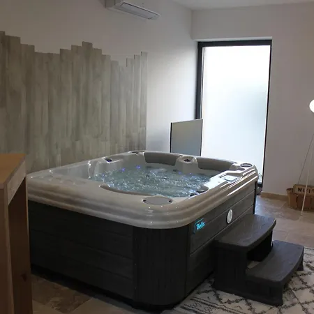 Les Secrets De L'Isle Apartment Room photo